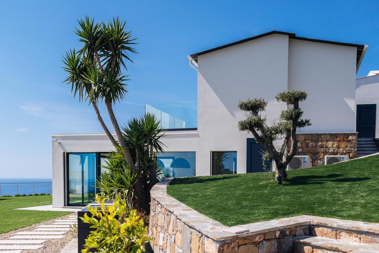 Villa Sabrina Riviera Dei Fiori A Picco Sul Mare Con Piscina Privata ,Wellness & Spa إمبيريا المظهر الخارجي الصورة