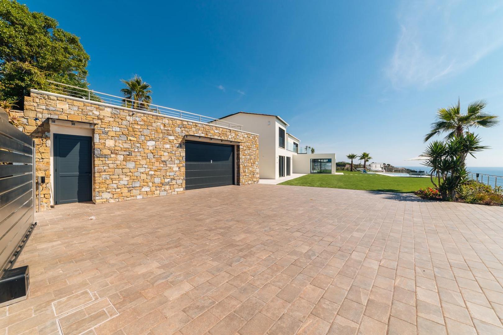 Villa Sabrina Riviera Dei Fiori A Picco Sul Mare Con Piscina Privata ,Wellness & Spa إمبيريا المظهر الخارجي الصورة